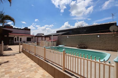 Casa para alugar com 180m², 3 quartos e 4 vagasÁrea comum - Piscina