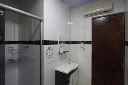 Casa para alugar com 180m², 3 quartos e 4 vagasBanheiro