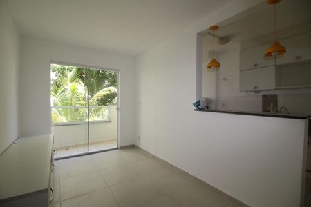 Sala de apartamento para alugar com 2 quartos, 53m² em Taquara, Rio de Janeiro