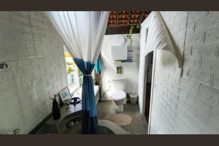 Casa de condomínio à venda com 270m², 5 quartos e 3 vagasBanheiro Social 3