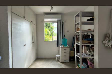 Casa de condomínio à venda com 270m², 5 quartos e 3 vagasSuíte 