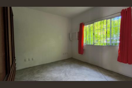 Casa de condomínio à venda com 270m², 5 quartos e 3 vagasQuarto 1