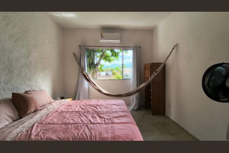 Casa de condomínio à venda com 270m², 5 quartos e 3 vagasQuarto 3