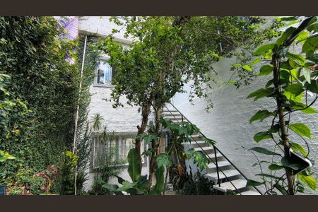 Casa de condomínio à venda com 270m², 5 quartos e 3 vagasJardim 