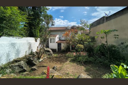 Casa de condomínio à venda com 270m², 5 quartos e 3 vagasQuintal
