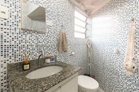 Casa à venda com 270m², 5 quartos e 2 vagasBanheiro 1