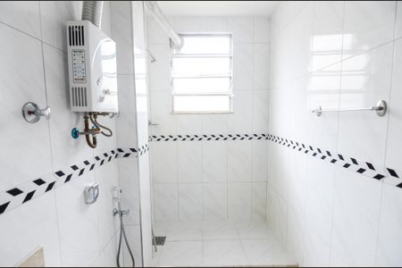 Apartamento para alugar com 82m², 2 quartos e sem vagaBanheiro