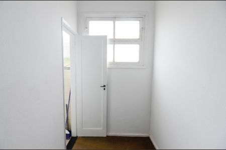 Apartamento para alugar com 82m², 2 quartos e sem vagaQuarto de Serviço