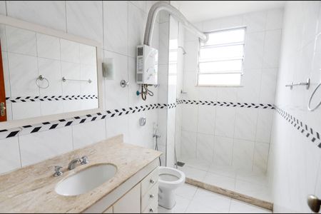 Apartamento para alugar com 82m², 2 quartos e sem vagaBanheiro