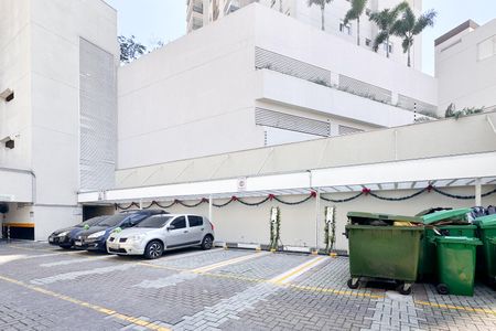 Apartamento à venda com 93m², 3 quartos e 2 vagas Apartamento à venda com 93m², 3 quartos e 2 vagasÁrea Comum - Garagem