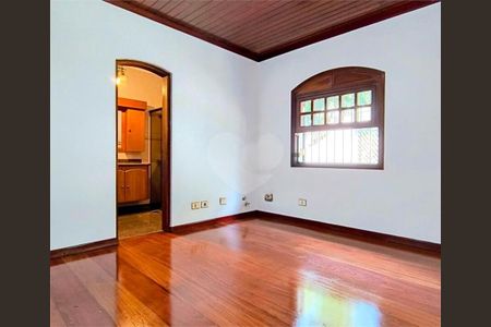 Casa à venda com 3 quartos, 221m² em City América, São Paulo