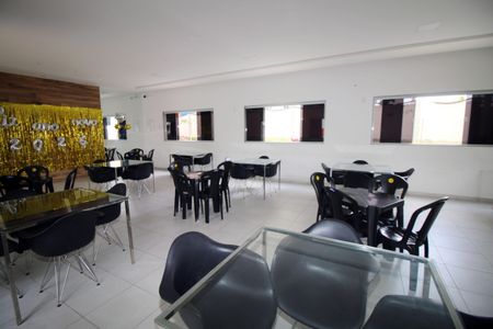 Apartamento à venda com 37m², 2 quartos e sem vagaÁrea comum - Salão de festas