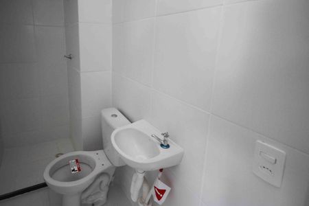 Apartamento para alugar com 2m², 2 quartos e sem vagaBanheiro