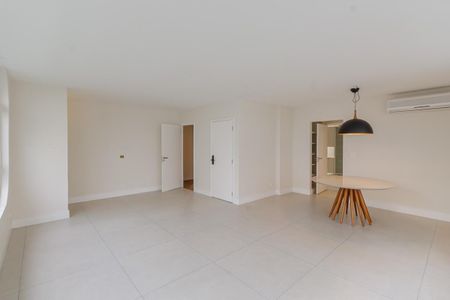 Sala de apartamento à venda com 3 quartos, 150m² em Itaim Bibi, São Paulo