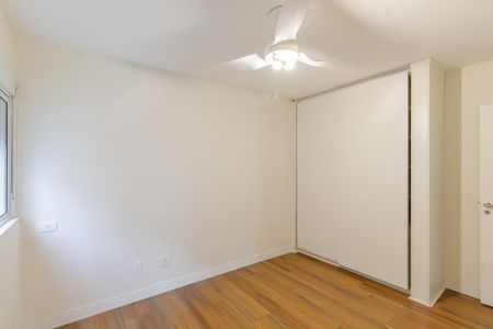 Apartamento à venda com 150m², 3 quartos e 1 vagaQuarto 2
