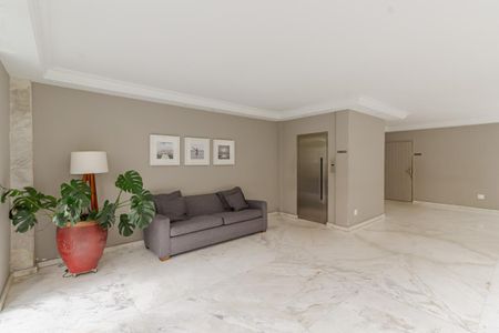 Apartamento à venda com 150m², 3 quartos e 1 vagaHall Social
