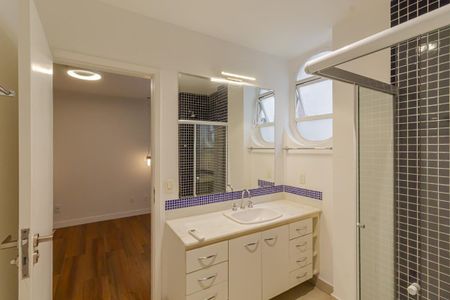 Apartamento à venda com 150m², 3 quartos e 1 vagaBanheiro da Suíte 1