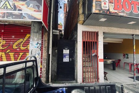 Casa para alugar com 46m², 2 quartos e sem vagaFachada + placa 