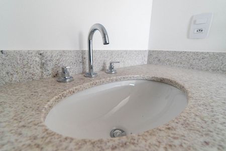 Apartamento à venda com 68m², 2 quartos e 1 vagaBanheiro da Suíte