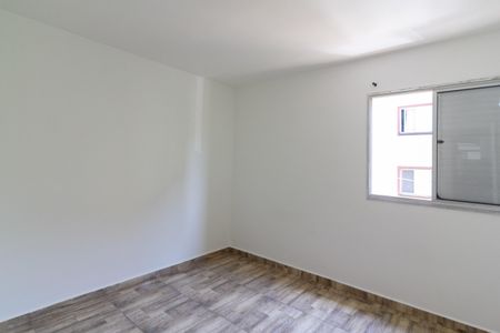Quarto 2 de apartamento para alugar com 2 quartos, 44m² em Vila Joaniza, São Paulo