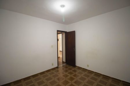 Casa para alugar com 90m², 2 quartos e 2 vagasQuarto 2