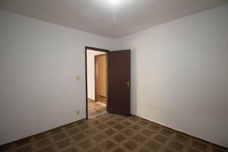 Casa para alugar com 90m², 2 quartos e 2 vagasQuarto 1