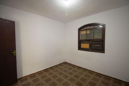 Casa para alugar com 90m², 2 quartos e 2 vagasQuarto 1