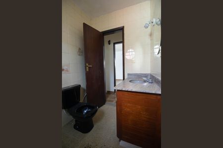 Casa para alugar com 90m², 2 quartos e 2 vagasBanheiro