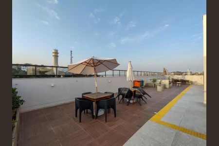 Studio para alugar com 40m², 1 quarto e sem vaga Studio para alugar com 40m², 1 quarto e sem vagaTerraço