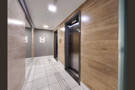 Studio para alugar com 40m², 1 quarto e sem vaga Studio para alugar com 40m², 1 quarto e sem vagaFachada e portaria