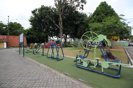 Casa de condomínio à venda com 230m², 3 quartos e 3 vagasAcademia da Terceira Idade