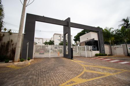 Apartamento para alugar com 42m², 2 quartos e 1 vagaFachada