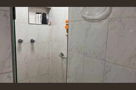 Apartamento à venda com 100m², 3 quartos e 2 vagas Apartamento à venda com 100m², 3 quartos e 2 vagasBanheiro