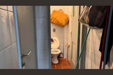 Apartamento à venda com 100m², 3 quartos e 2 vagas Apartamento à venda com 100m², 3 quartos e 2 vagasBanheiro