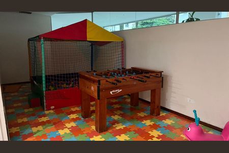 Apartamento à venda com 100m², 3 quartos e 2 vagas Apartamento à venda com 100m², 3 quartos e 2 vagasÁrea comum