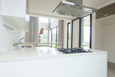 Casa à venda com 240m², 3 quartos e 4 vagas Casa à venda com 240m², 3 quartos e 4 vagasCozinha