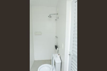 Casa à venda com 240m², 3 quartos e 4 vagas Casa à venda com 240m², 3 quartos e 4 vagasBanheiro de serviço