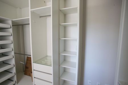 Apartamento à venda com 125m², 3 quartos e 2 vagasCloset da Suíte 1