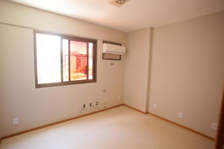 Apartamento à venda com 125m², 3 quartos e 2 vagasQuarto Suíte 3