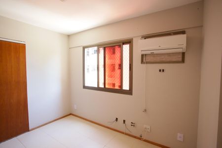 Apartamento à venda com 125m², 3 quartos e 2 vagasQuarto Suíte 3