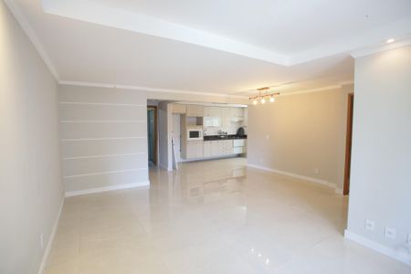 Apartamento à venda com 125m², 3 quartos e 2 vagasSala