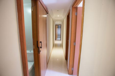 Apartamento à venda com 125m², 3 quartos e 2 vagasCorredor
