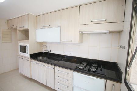 Apartamento à venda com 125m², 3 quartos e 2 vagasCozinha