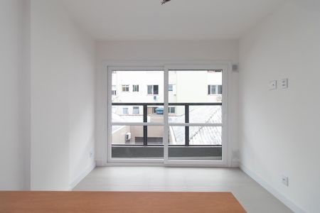Sala de apartamento para alugar com 1 quarto, 34m² em Farroupilha, Porto Alegre