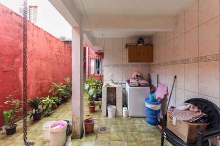 Casa à venda com 97m², 3 quartos e 1 vaga Casa à venda com 97m², 3 quartos e 1 vagaQuintal - Área de Serviço