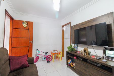 Casa à venda com 97m², 3 quartos e 1 vaga Casa à venda com 97m², 3 quartos e 1 vagaSala