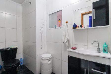 Casa à venda com 97m², 3 quartos e 1 vaga Casa à venda com 97m², 3 quartos e 1 vagaBanheiro Social