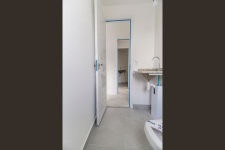 Apartamento à venda com 74m², 3 quartos e 2 vagasBanheiro da Suíte