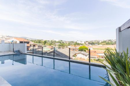 Apartamento à venda com 55m², 2 quartos e 1 vaga Apartamento à venda com 55m², 2 quartos e 1 vagaPiscina