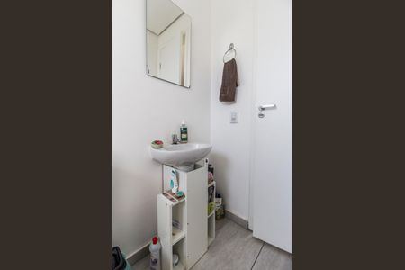 Apartamento à venda com 55m², 2 quartos e 1 vaga Apartamento à venda com 55m², 2 quartos e 1 vagaBanheiro